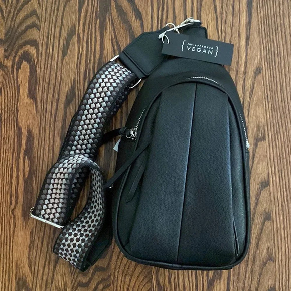 Le Miel Black Vegan Leather Shoulder Bag Mutliple Pockets Weaved Texture Belt - Picture 1 of 7